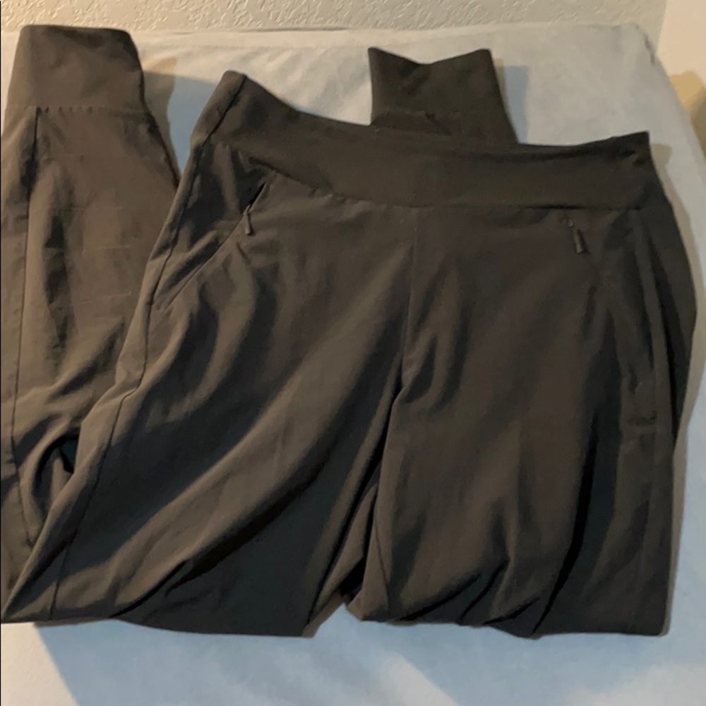 athleta dark green joggers